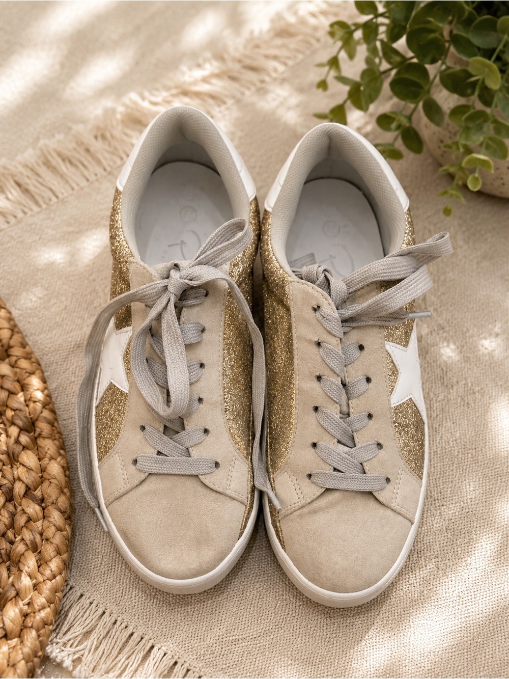 Women's Gold & Beige Low-Top Star Sneakers